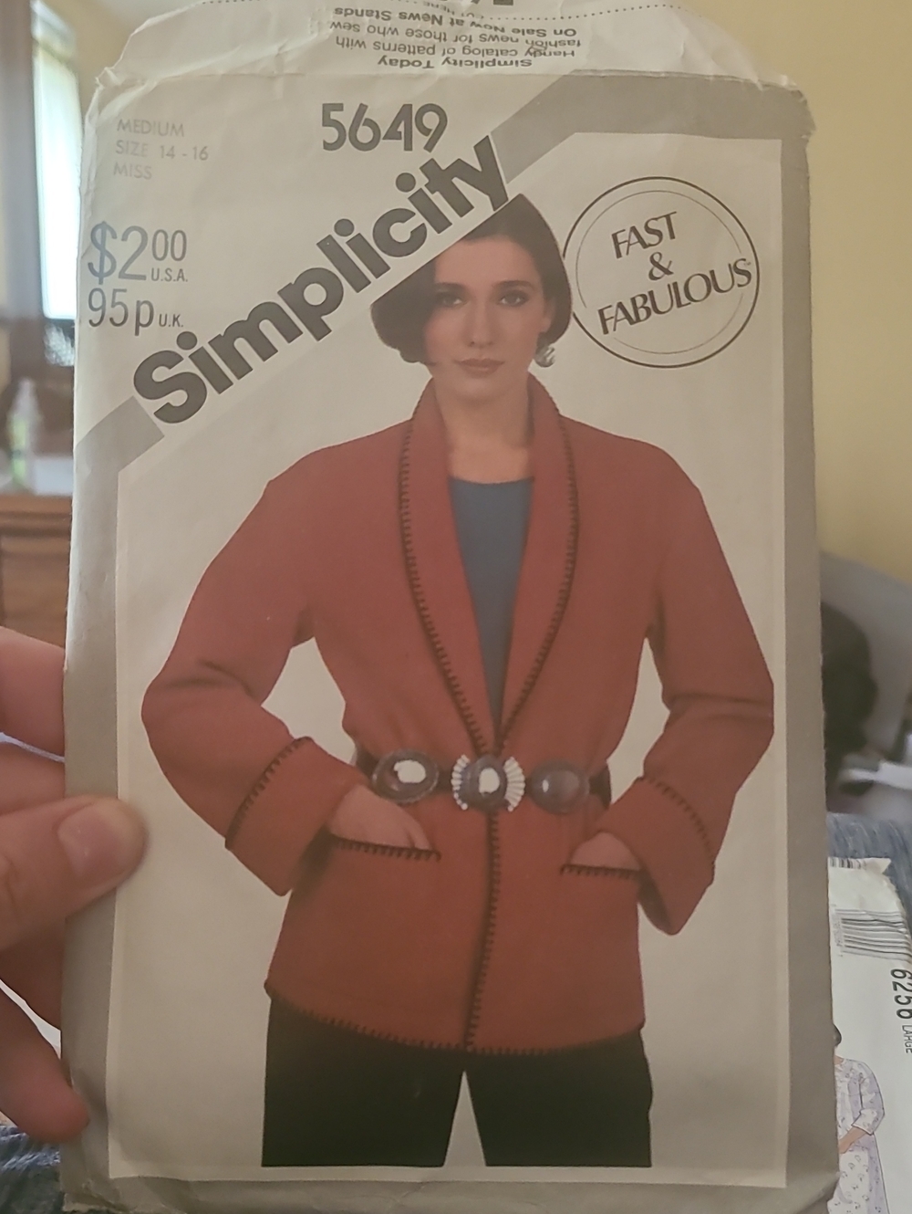 vintage Simplicity 5649 paper sewing pattern from 1982
